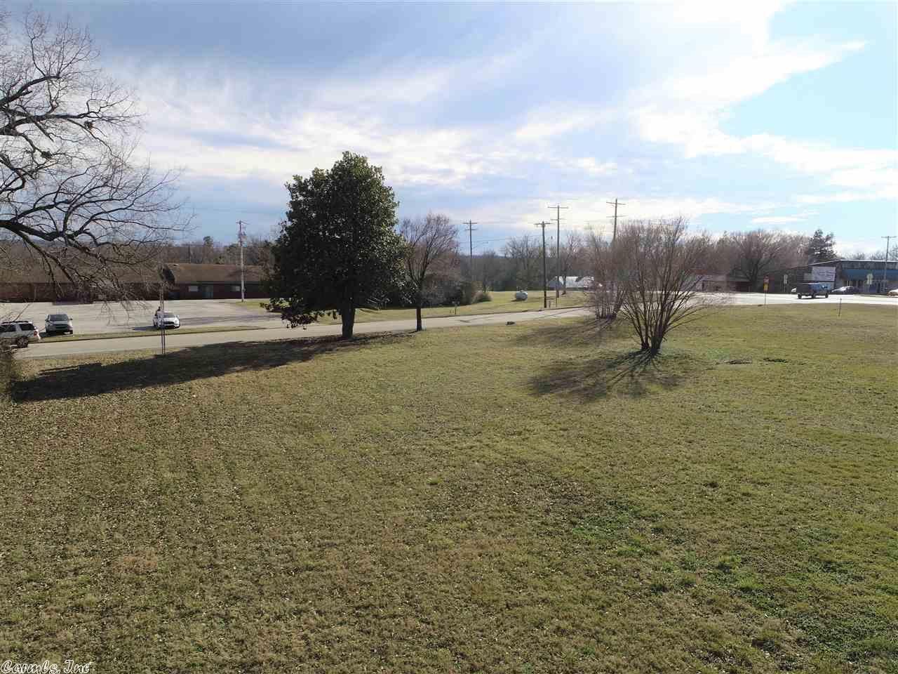 000 E Main, Ash Flat, AR 72513